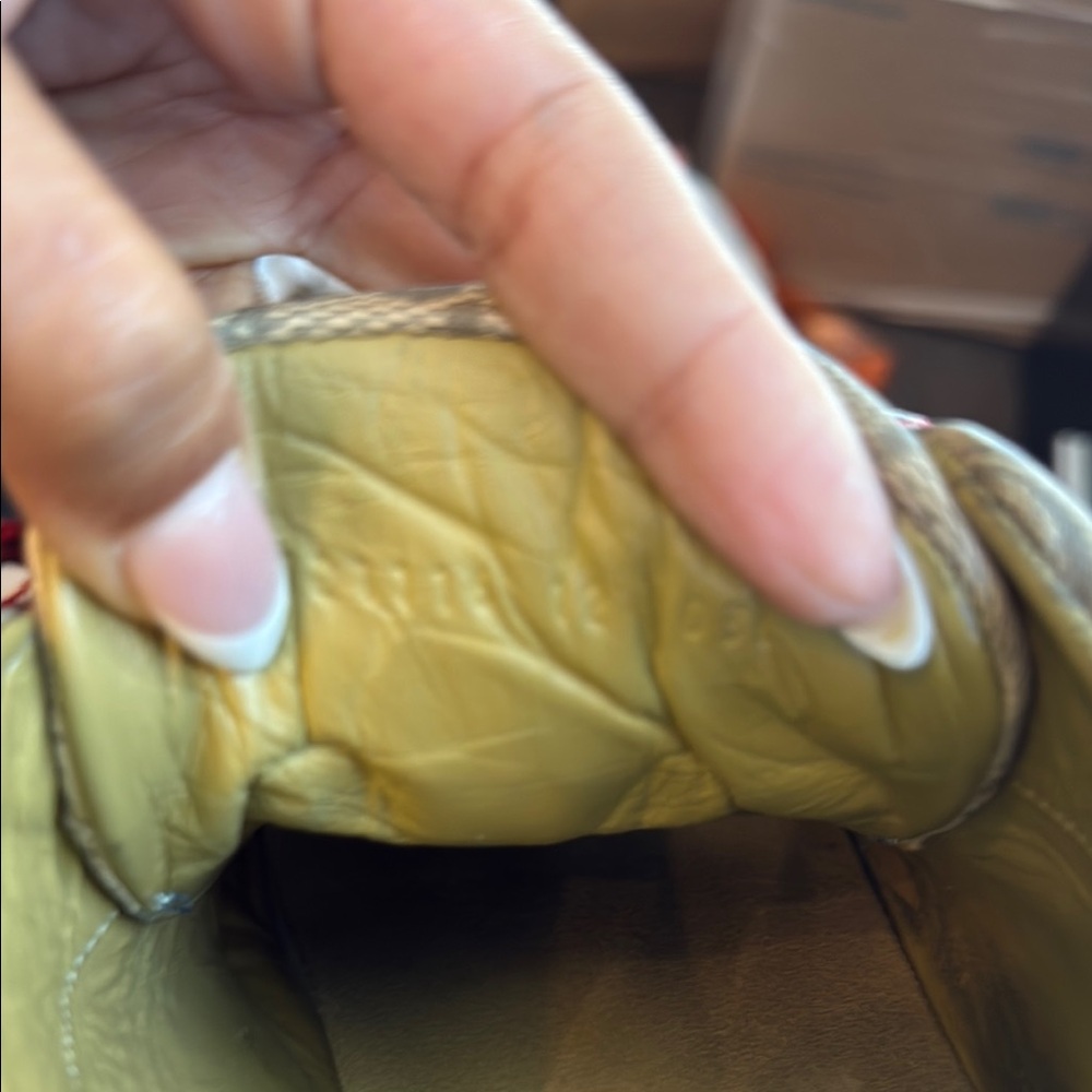 Gucci Men's Brown Designer Sneakers - Picture 3 of 8
